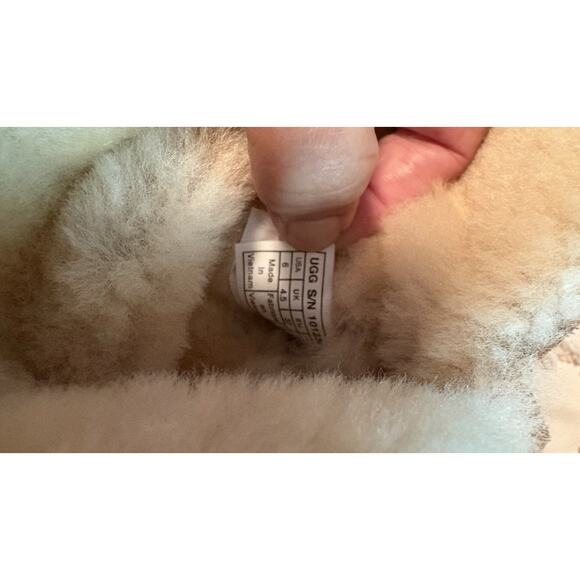 UGG Cedric Short Chesnut Boots Size 6 Suede Buckle Convertible Moto Sheepskin - Picture 5 of 5